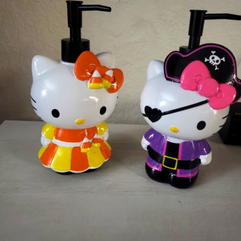 Hello kitty soap dispensers
